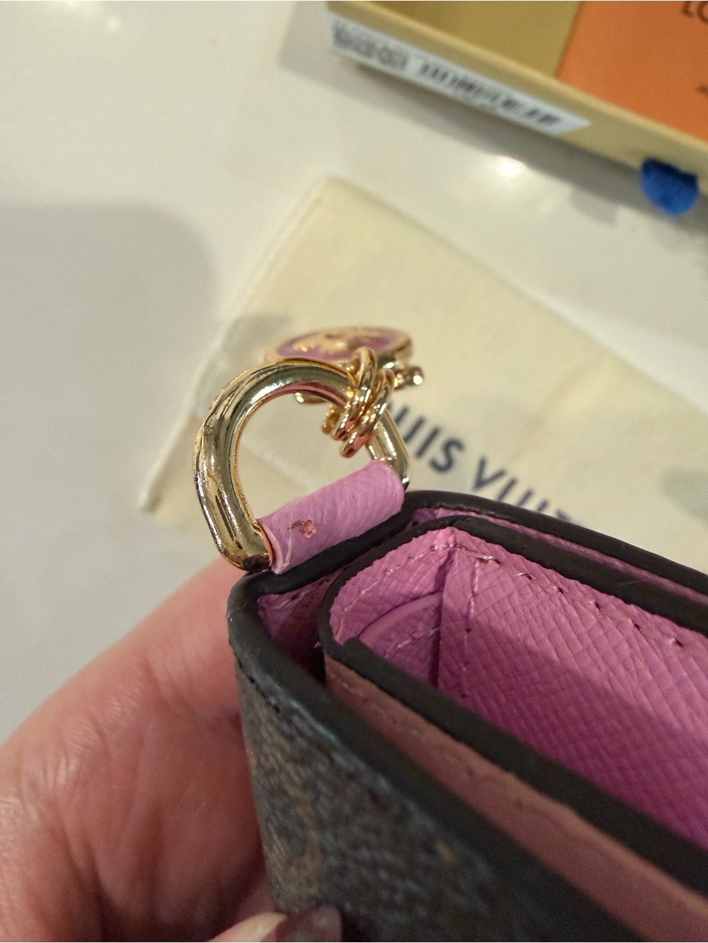 Wallet - Picture 4 of 6